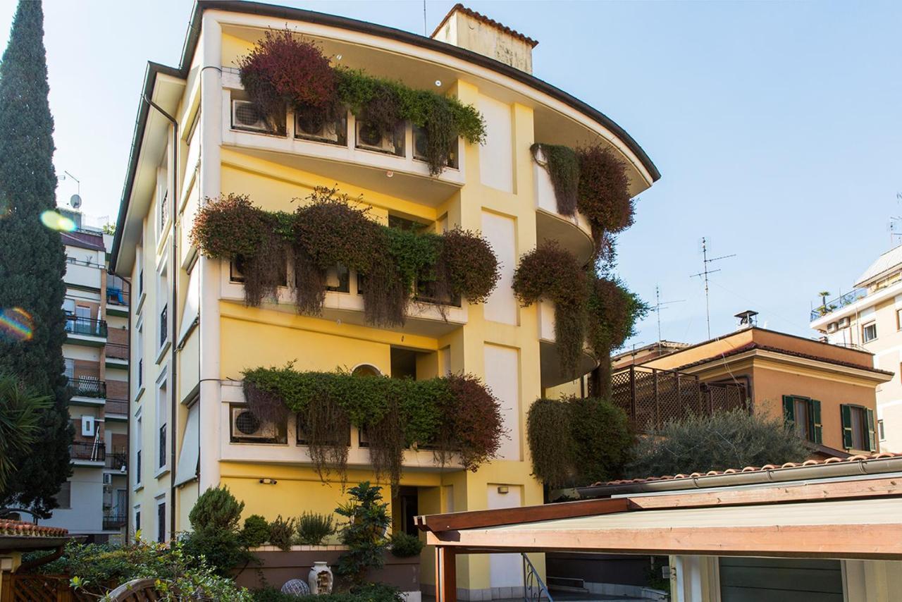 Patrizia Romana Palace Luaran gambar